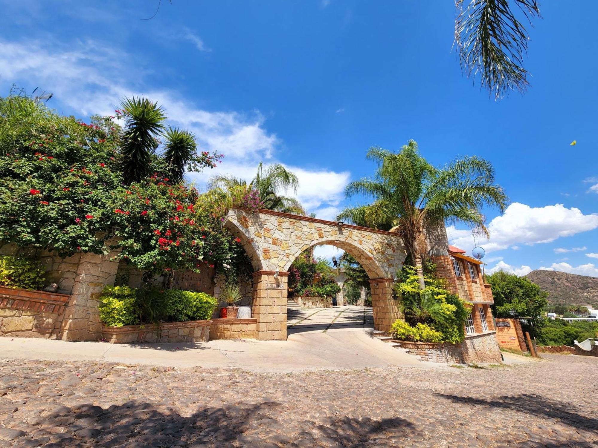 Quinta Las Bugambilias Hotel Tecozautla Eksteriør billede